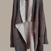 Cardigan grigio in lana da donna. Zara. Taglia L