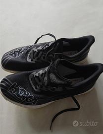 scarpe chiodate Hoka 