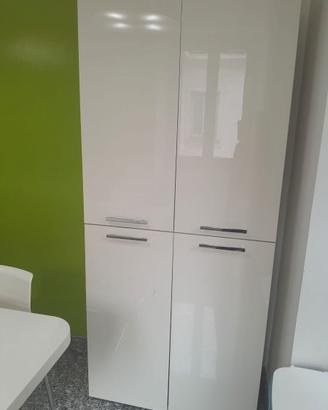 Mobile bianco cucina