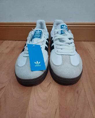Scarpe da donna Adidas 42