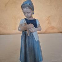 Royal Copenaghen Mary con vestito blu grande n°561