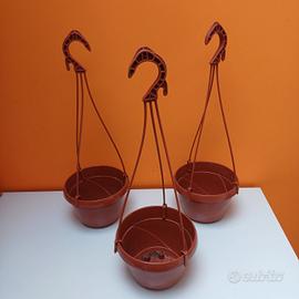 Portavasi da appendere in plastica diametro 16