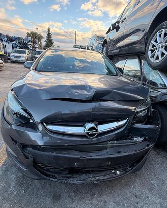 RICAMBI E MOTORE OPEL ASTRA SW A17DTS