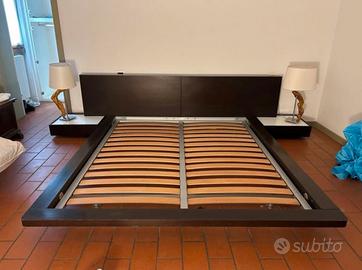 Letto mattimoniale Lema con comodini sospesi