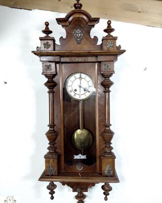 176429 Antico orologio a pendolo funzionante