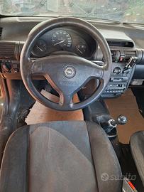 opel corsa 1000