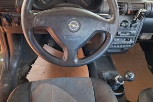 opel corsa 1000