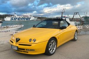 Alfa Romeo spider 916 Limited Edition