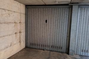 NO AGENZIA - Garage 30mq finestrato