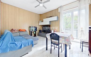 ST236- TRILOCALE MODERNO CON GARAGE