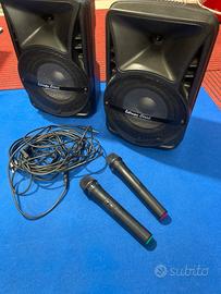 Casse attive altoparlanti con microfoni e cavi