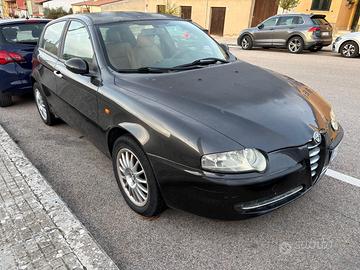 Alfa Romeo 147 1.9 JTD (115 CV) cat 5p. Distinctiv