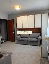 ANZIO MONOLOCALE LUMiNOSO ARREDATO