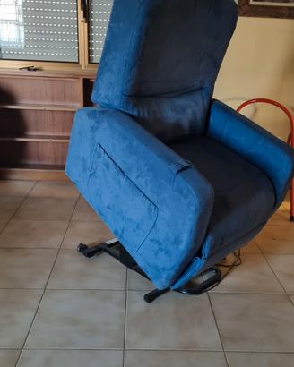 POLTRONA alza persona consegna a domicilio