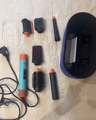 Dyson Airwrap - 8 mesi di vita (usato pochissimo)