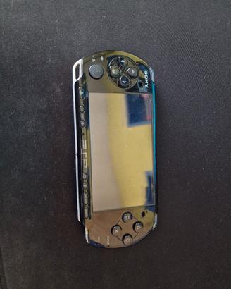 PSP + Custodia + 13 Giochi