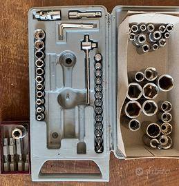 Lotto 65 pezzi utensileria inserti  bussole e torx