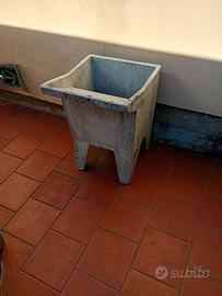 Lavatoio da esterno in cemento