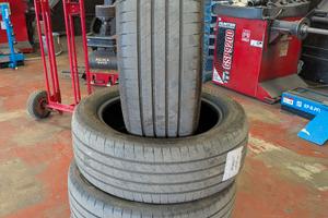 Set 4 Gomme Goodyear 235/50 R18