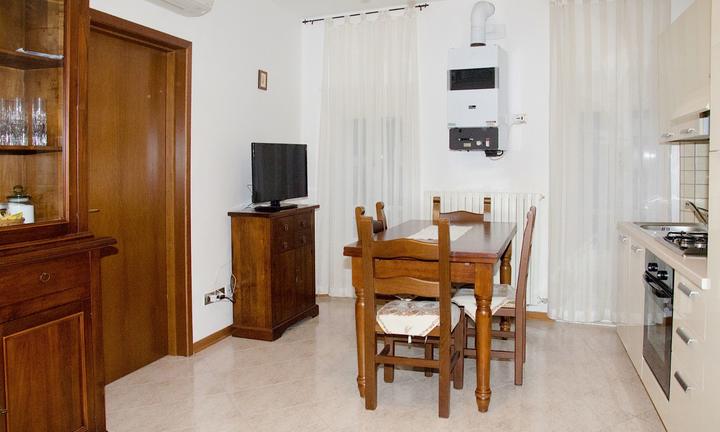 Bilocale completamente arredato