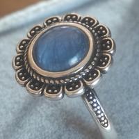 Anello in argento S925 con pietra blu– elegante