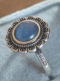 Anello in argento S925 con pietra blu– elegante