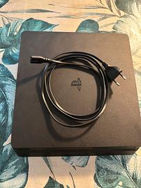 Playstation 4 slim con cavo+3 joystick+6 giochi