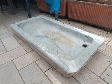 lavabo in marmo 