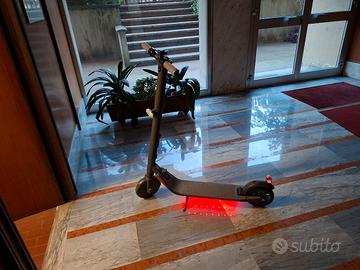 Monopattino ninebot es2