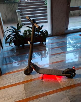 Monopattino ninebot es2
