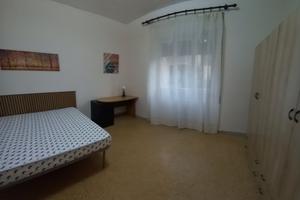 Ciampino centro- camere in appartamento condiviso