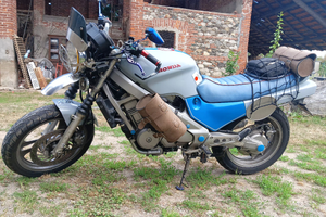 Honda Revere 650 Cafe racer