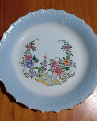 PIATTO LIMOGES DIPINTO A MANO, bordo dorato. 21 cm