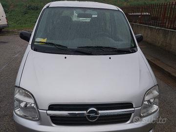 Agila Opel