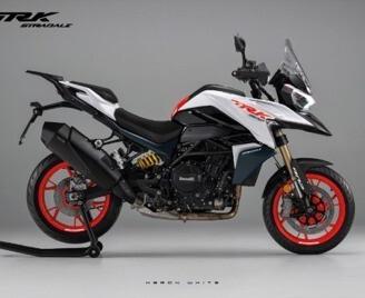 Benelli TRK 902 Stradale Valige Laterali incluse