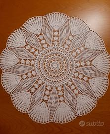 Centrino uncinetto bianco fatto a mano