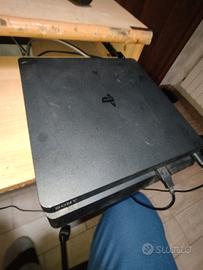 PS4+giochi e mouse e tastiera 