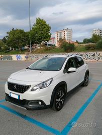 Peugeot 2008 1.6 BlueHdi 120cv Allure
