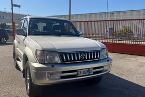 TOYOTA LAND CRUISER