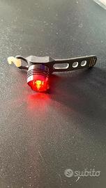 Luce posteriore rossa bici, monopattino, casco