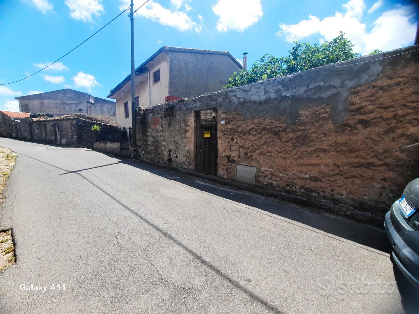 Magazzino/area edificabile - Vista 2