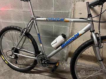 Bicicletta moutain bike bianchi 760