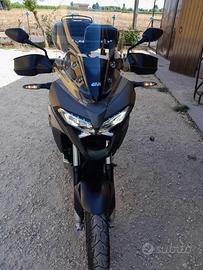 Honda crossrunner 800