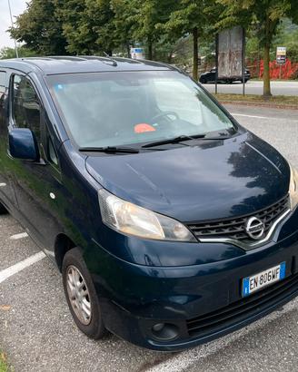 Nissan nv 200 diesel