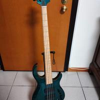 Basso elettrico Marcus Miller M2