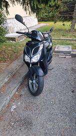 Scooter Aprilia 200
