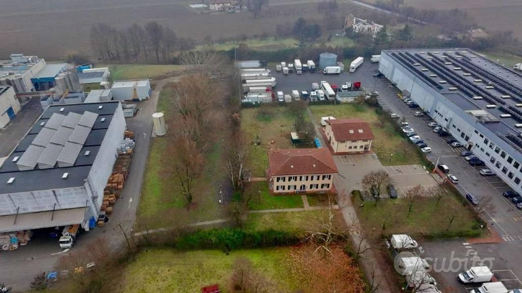Immobile di 1000 m² a Bologna - Vista 4