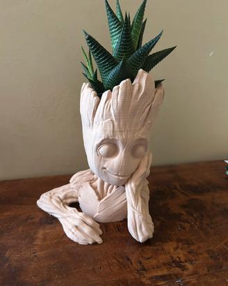 Vaso  a forma di Groot per piantine