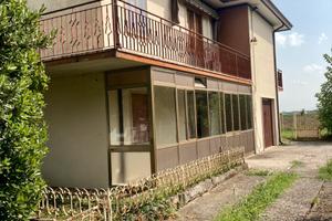 Villa singola con giardino