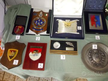 crest, emblemi. ..militari collezionismo